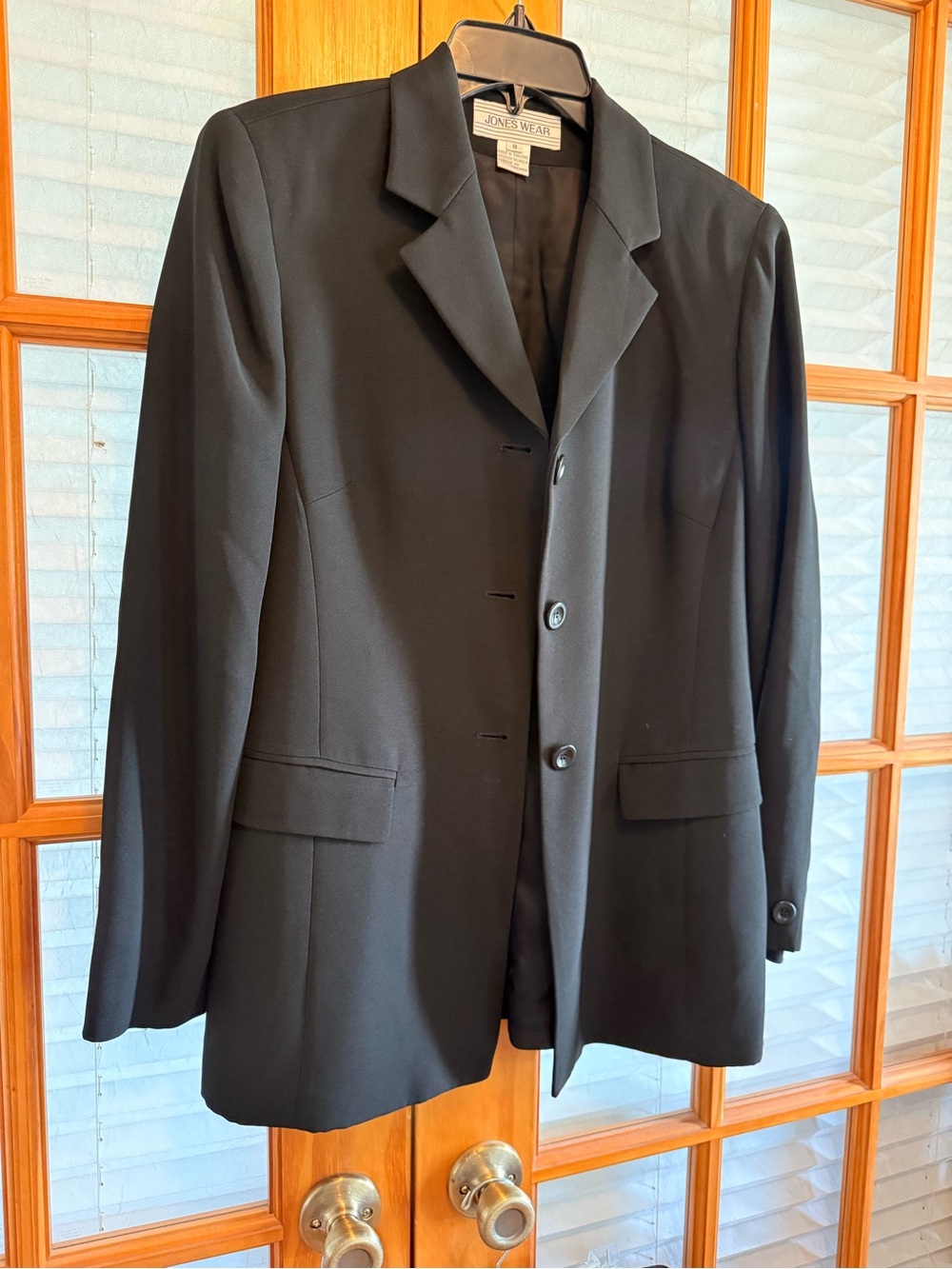 Jones Wear Women’s Black Skirt Suit